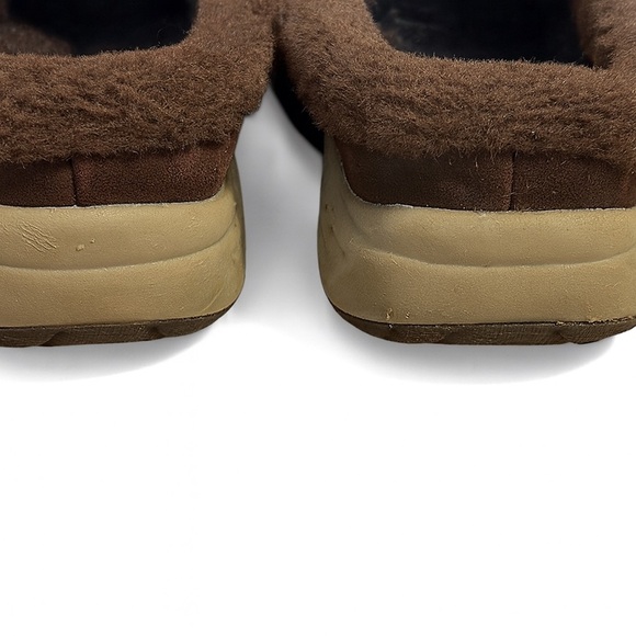 Easy Spirit Women’s 7.5 Brown Patchwork Leather Faux Fur Slip-On Clogs - Picture 5 of 6